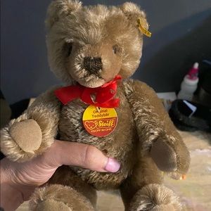 Mint condition 1980s Steiff Bear.